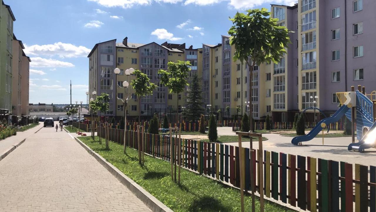 Новые Апартаменты В Жк Барский Yakushintsy Esterno foto